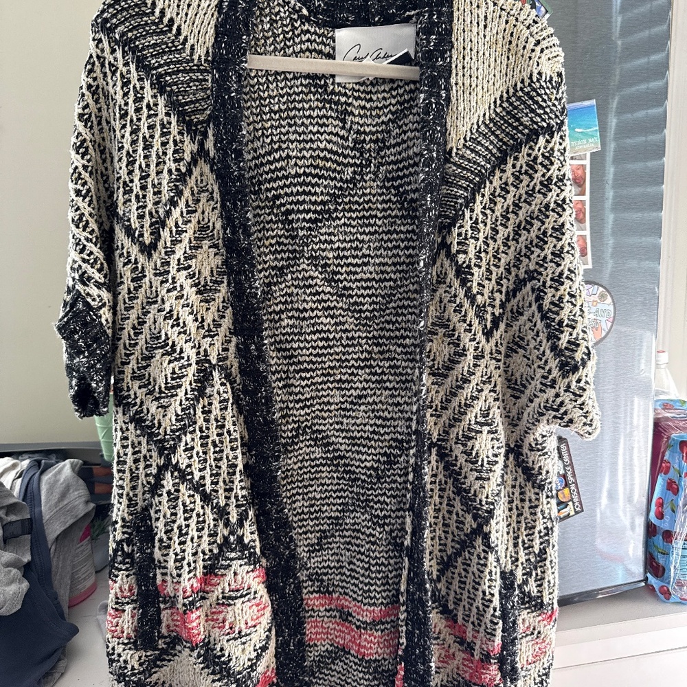 Carol Anderson CAbi short sleeve cardigan size medium